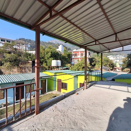 Landlopers Hostel Rishīkesh Екстериор снимка
