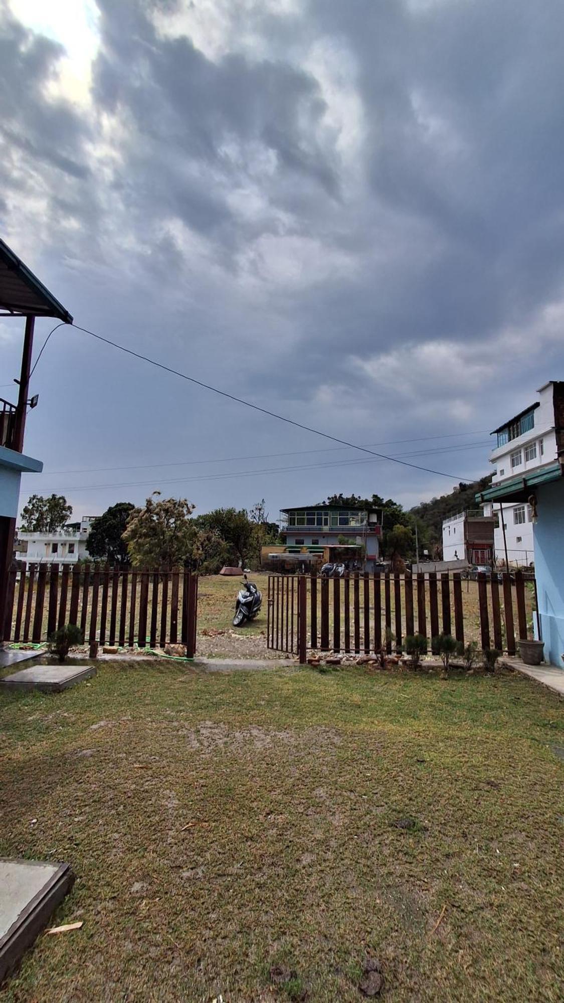 Landlopers Hostel Rishīkesh Екстериор снимка